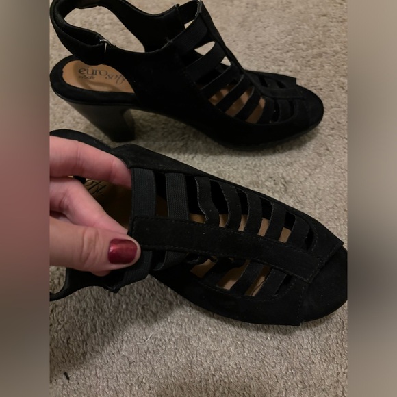 Black Suede Heels Size 7 1/2 - Picture 2 of 10